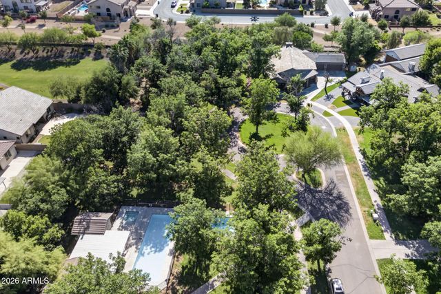 2830 W HARVEST GROVES Lane, Phoenix, AZ 85041