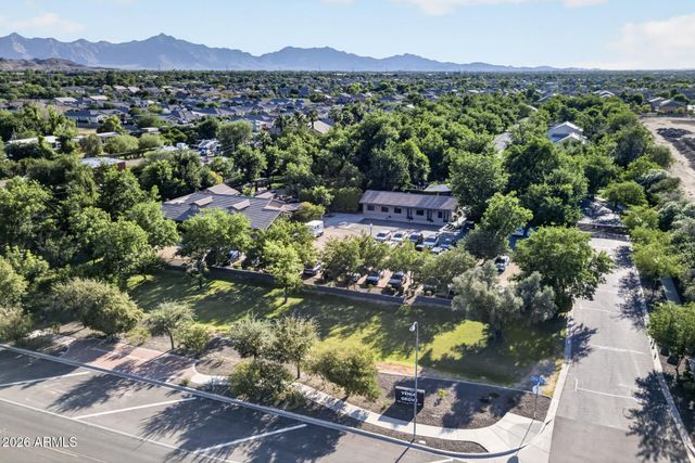 2830 W HARVEST GROVES Lane, Phoenix, AZ 85041