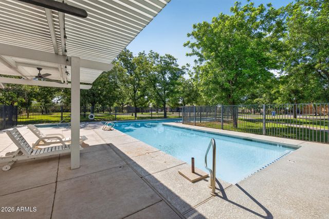 2830 W HARVEST GROVES Lane, Phoenix, AZ 85041