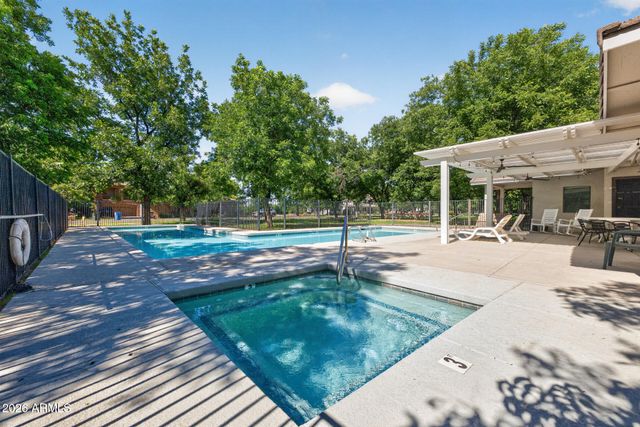 2830 W HARVEST GROVES Lane, Phoenix, AZ 85041