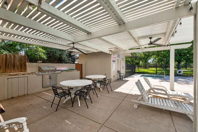 2830 W HARVEST GROVES Lane, Phoenix, AZ 85041