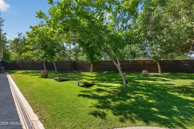 2830 W HARVEST GROVES Lane, Phoenix, AZ 85041