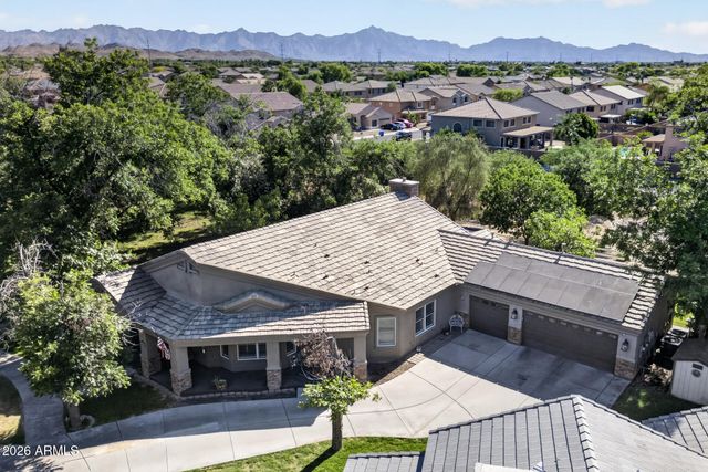 2830 W HARVEST GROVES Lane, Phoenix, AZ 85041