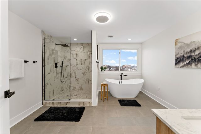 216 Natchez Street, Mt Washington, PA 15211