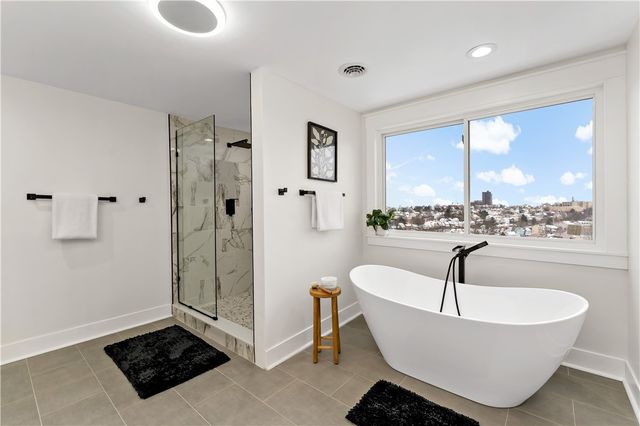 216 Natchez Street, Mt Washington, PA 15211