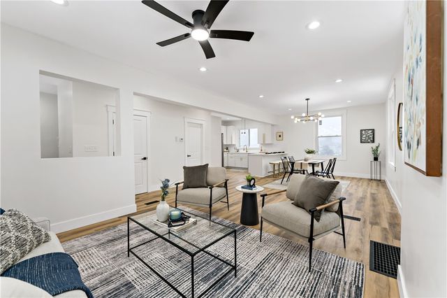 216 Natchez Street, Mt Washington, PA 15211