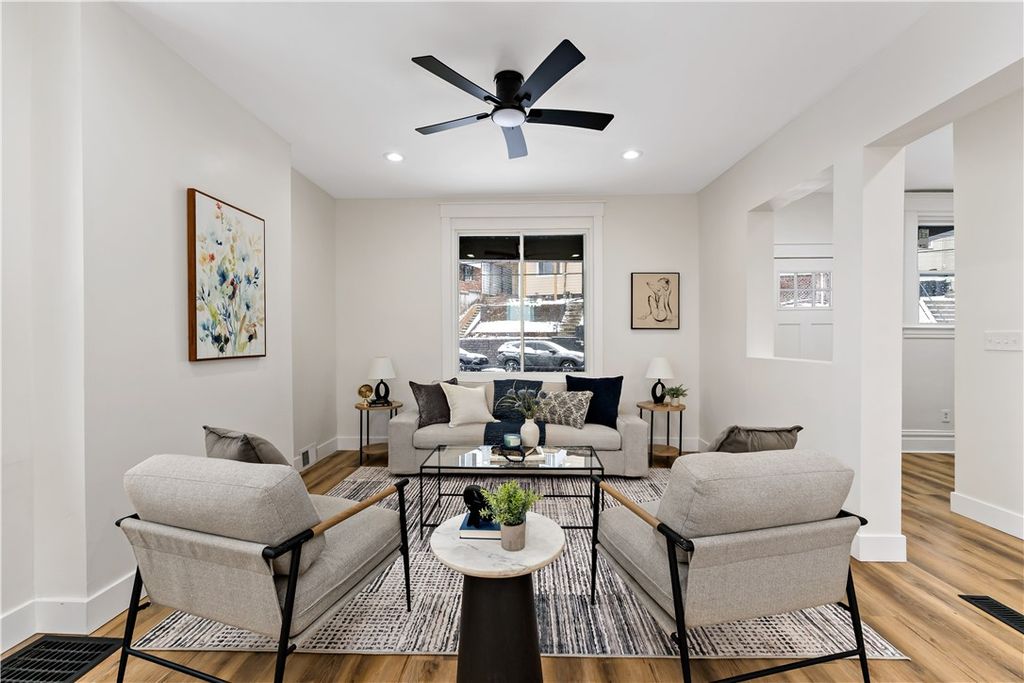 216 Natchez Street, Mt Washington, PA 15211