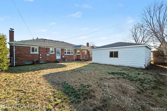 11175 Sunburst Avenue, Warren, MI 48089