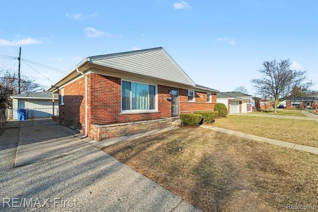 11175 Sunburst Avenue, Warren, MI 48089