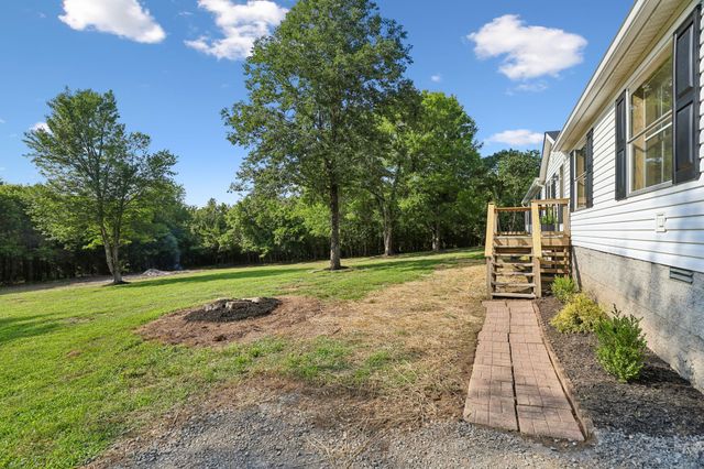 21 Vantrease Rd, Brush Creek, TN 38547