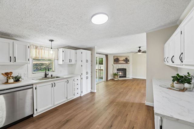 21 Vantrease Rd, Brush Creek, TN 38547