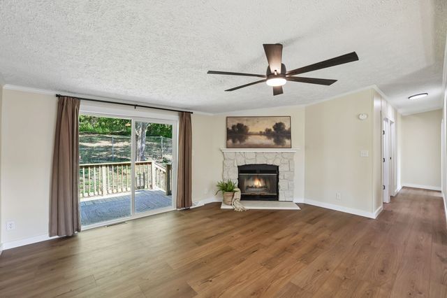 21 Vantrease Rd, Brush Creek, TN 38547