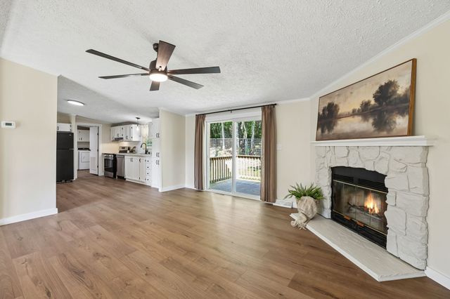21 Vantrease Rd, Brush Creek, TN 38547