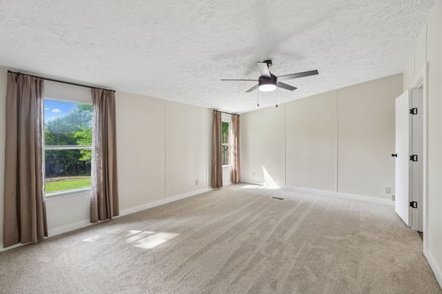 21 Vantrease Rd, Brush Creek, TN 38547