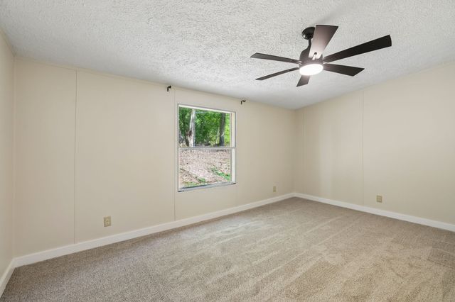 21 Vantrease Rd, Brush Creek, TN 38547