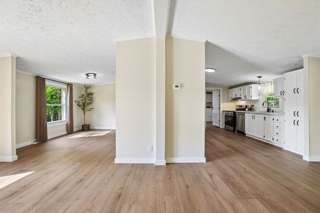 21 Vantrease Rd, Brush Creek, TN 38547