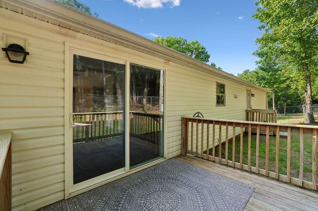 21 Vantrease Rd, Brush Creek, TN 38547
