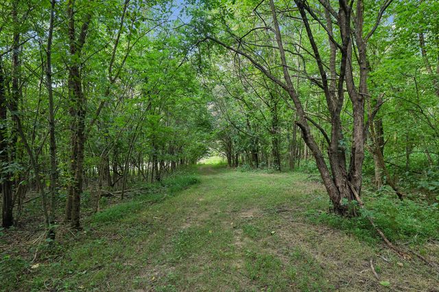 21 Vantrease Rd, Brush Creek, TN 38547