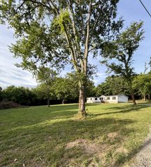 21 Vantrease Rd, Brush Creek, TN 38547