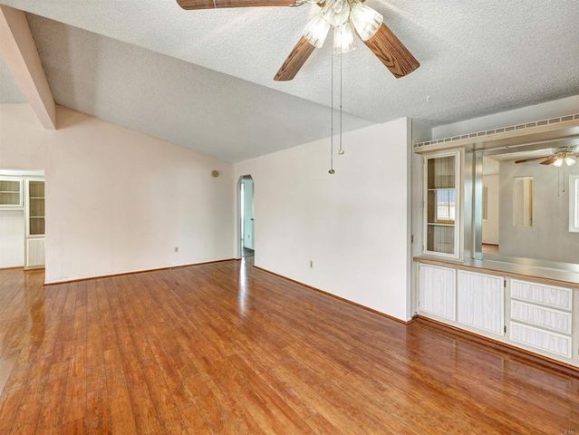 1164 Via Santa Paulo, Vista, CA 92081