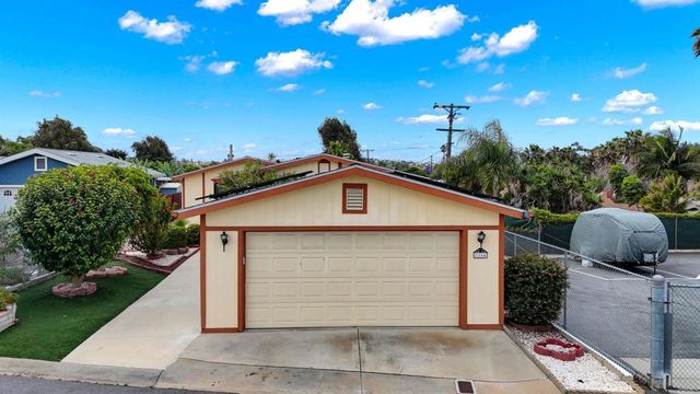 1164 Via Santa Paulo, Vista, CA 92081