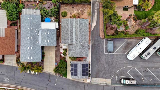1164 Via Santa Paulo, Vista, CA 92081