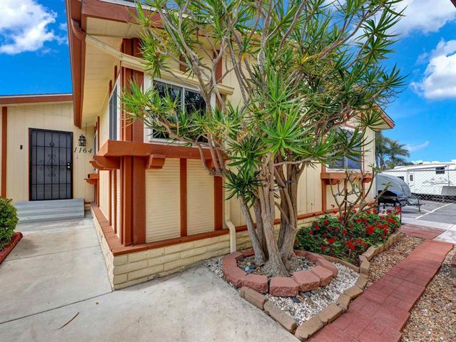 1164 Via Santa Paulo, Vista, CA 92081