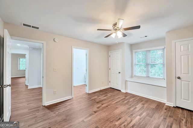 173 West Lake Drive, Roswell, GA 30075