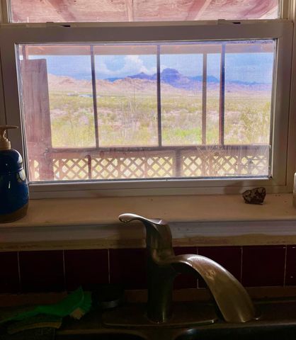 299 Descansos Con Dios, Terlingua, TX 79852