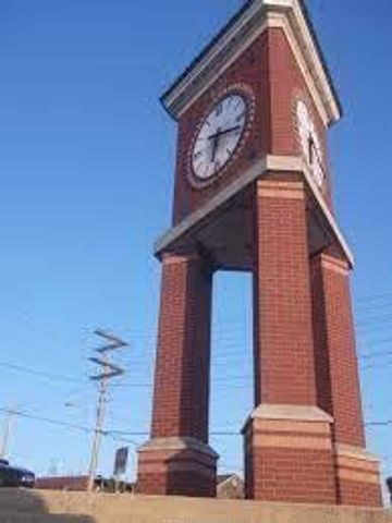 915 Paula Court, Hobart, IN 46342