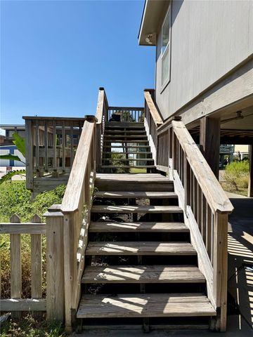 12925 John Reynolds Road, Galveston, TX 77554