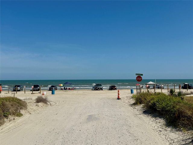 12925 John Reynolds Road, Galveston, TX 77554