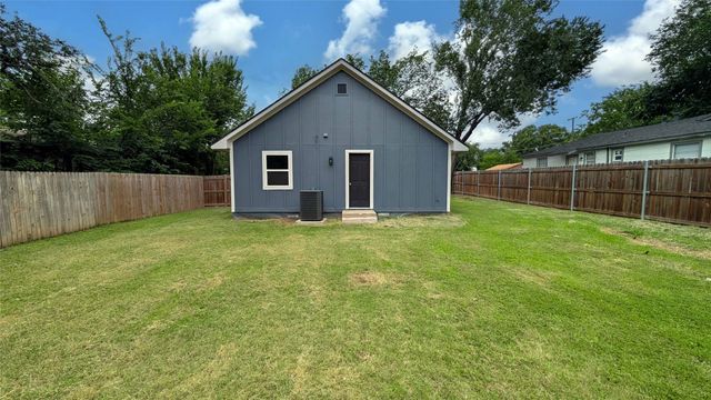 3115 Hunter Street, Fort Worth, TX 76112