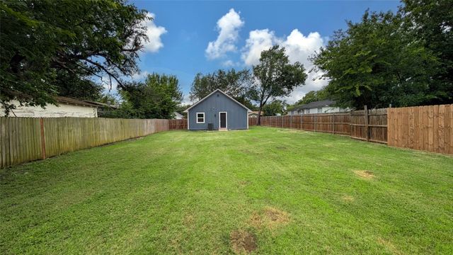 3115 Hunter Street, Fort Worth, TX 76112