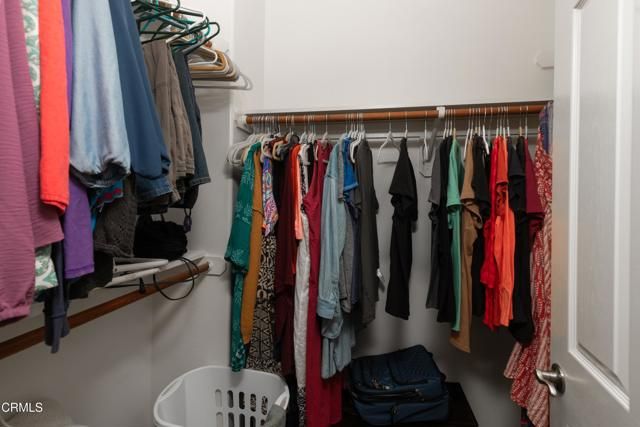 1927 Holt Rinehart Avenue, Bakersfield, CA 93311