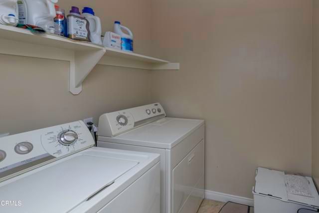 1927 Holt Rinehart Avenue, Bakersfield, CA 93311