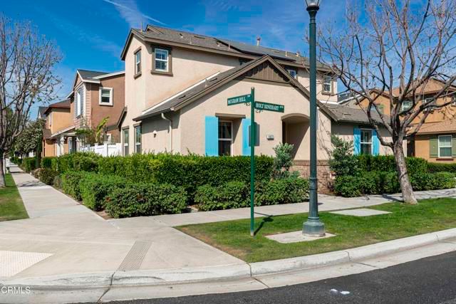 1927 Holt Rinehart Avenue, Bakersfield, CA 93311