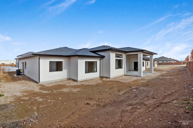 1517 Mountain View Dr., Twin Falls, ID 83301