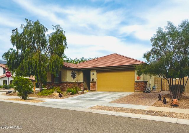 27245 N 172ND Avenue, Surprise, AZ 85387