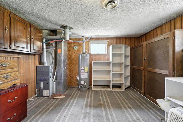 10443 Airport Road, Mineral Point, MO 63660