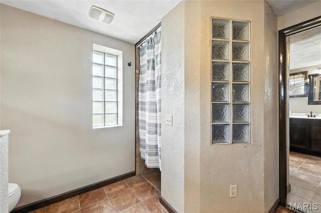 10443 Airport Road, Mineral Point, MO 63660