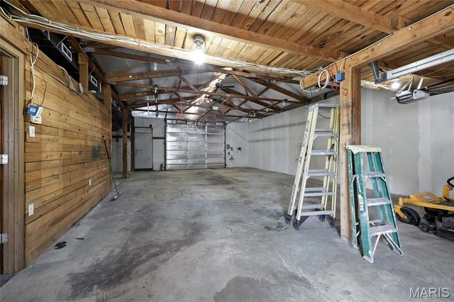 10443 Airport Road, Mineral Point, MO 63660