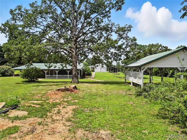 10443 Airport Road, Mineral Point, MO 63660