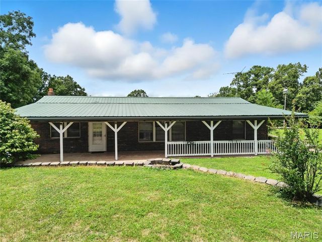 10443 Airport Road, Mineral Point, MO 63660