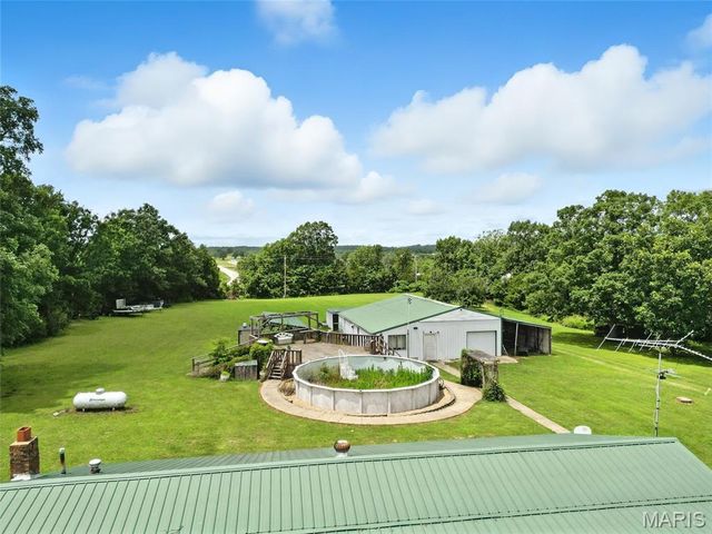 10443 Airport Road, Mineral Point, MO 63660