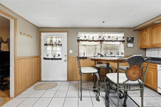 10443 Airport Road, Mineral Point, MO 63660