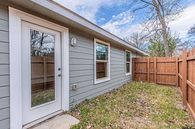 7129 Kayak Dr, Mabank, TX 75156