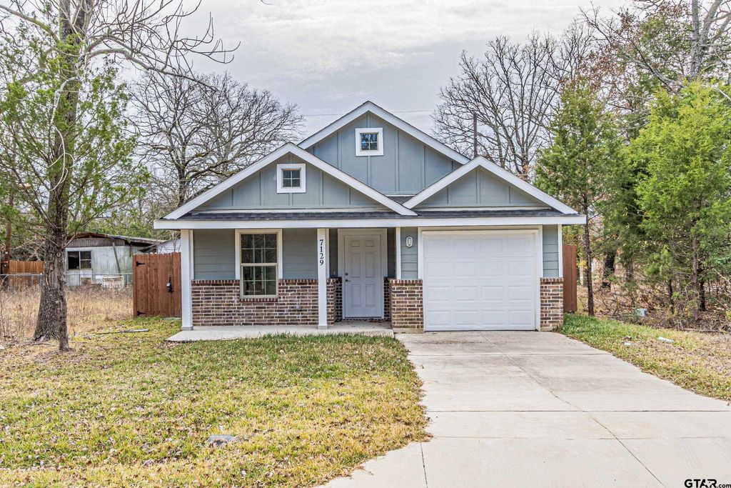 7129 Kayak Dr, Mabank, TX 75156