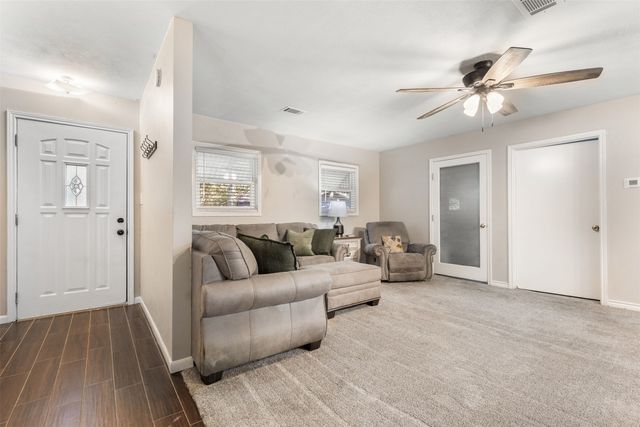 271 Lakewood Lane, Pottsboro, TX 75076