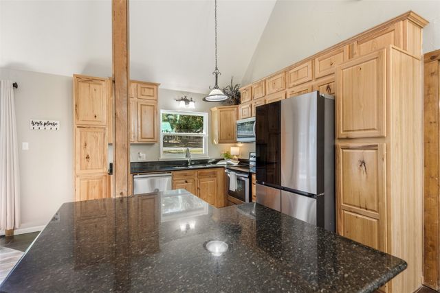 271 Lakewood Lane, Pottsboro, TX 75076